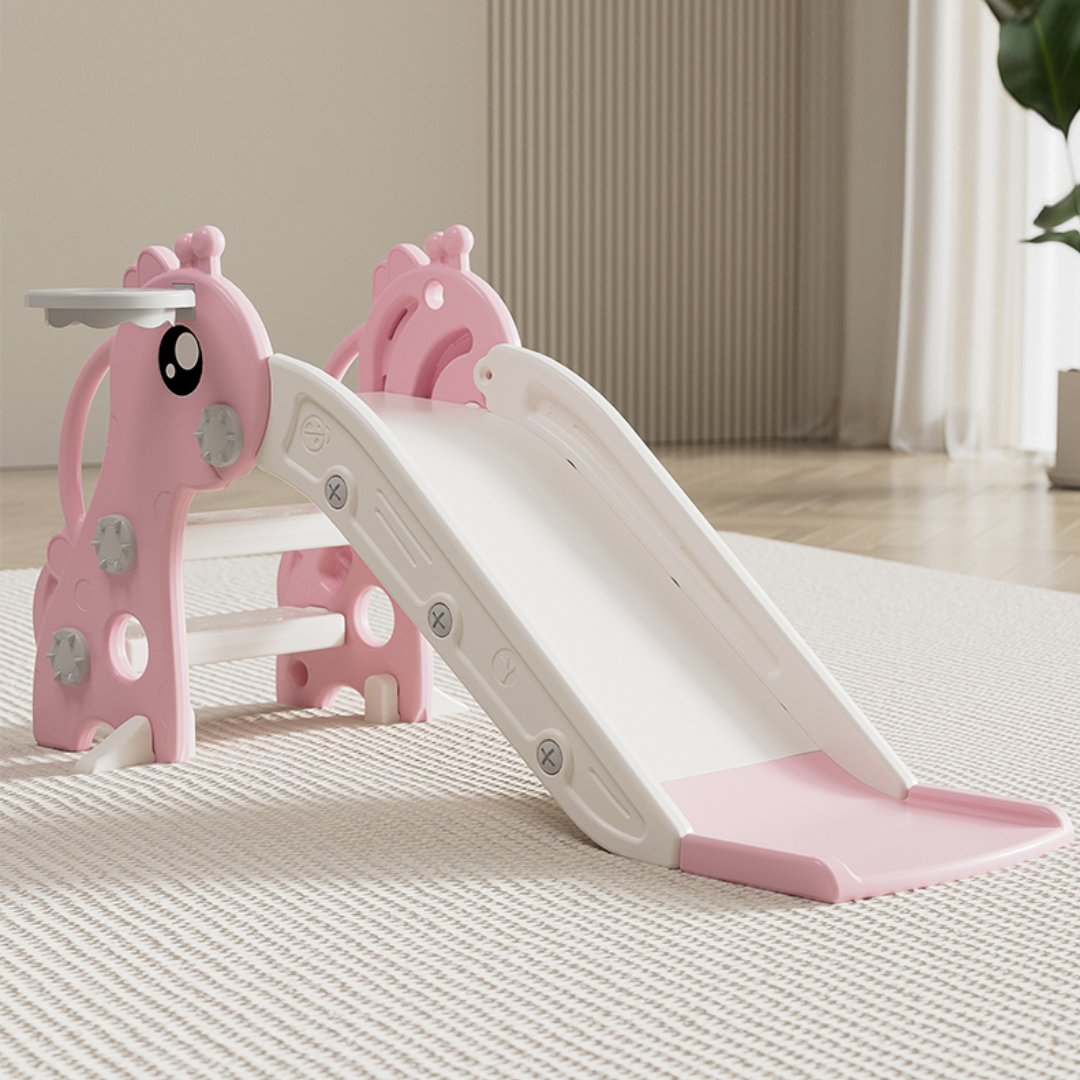 Детска детска площадка с слайд и люлка