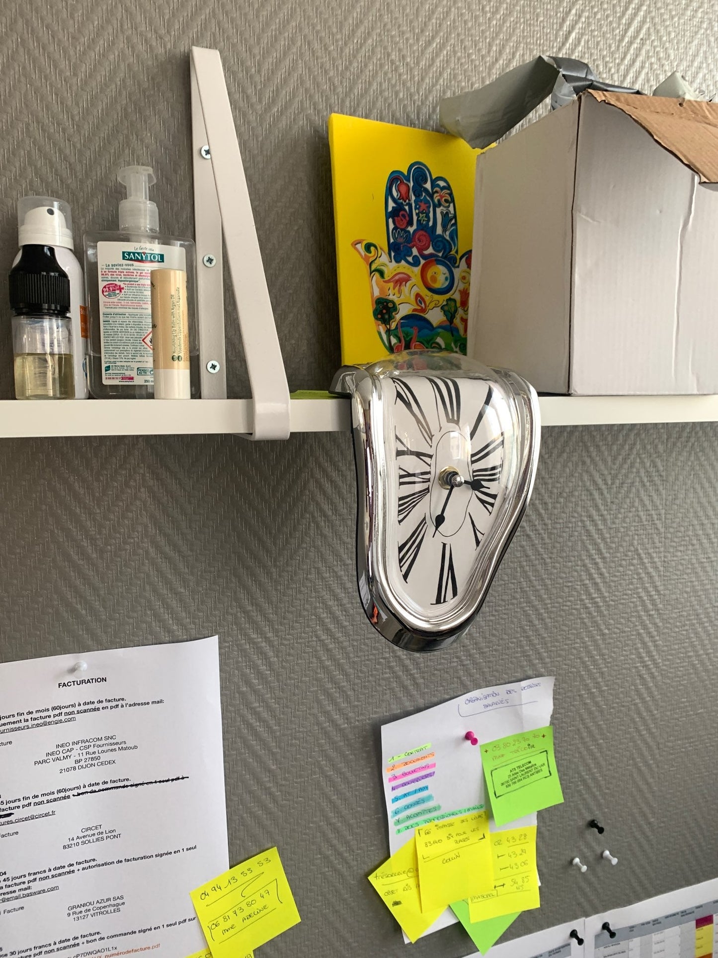 Рафтов часовник Салвадор Дали