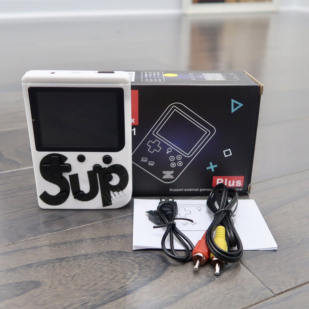 Преносима ретро конзола с 400 игри