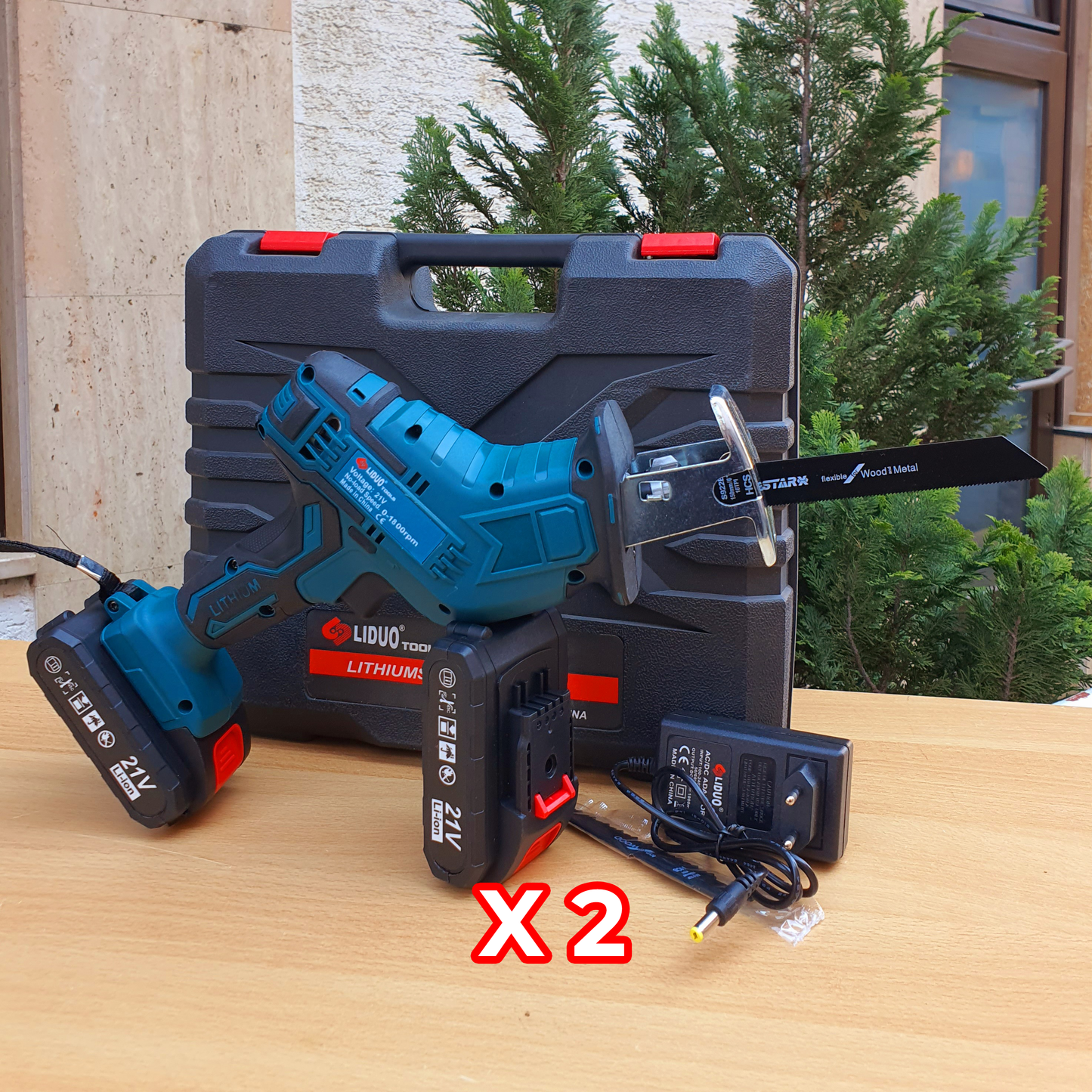 Акумулаторен саблен трион 21 С ДВЕ БАТЕРИИ